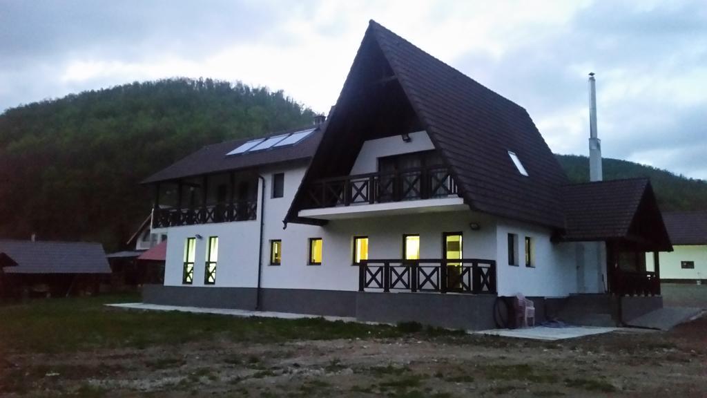 Pensiunea Steaua Nordului Vanatori (Salaj) Exterior foto